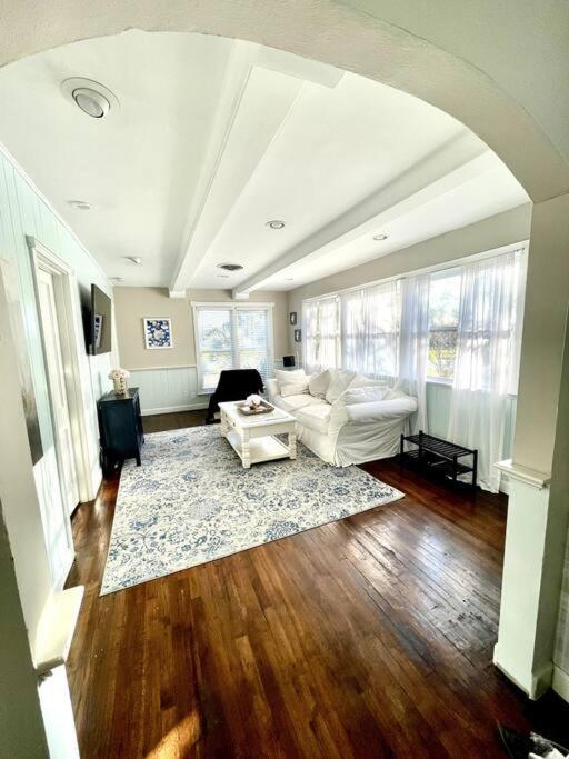 Cozy Sanctuary Minutes From The Bay And Beaches Tampa Exterior foto